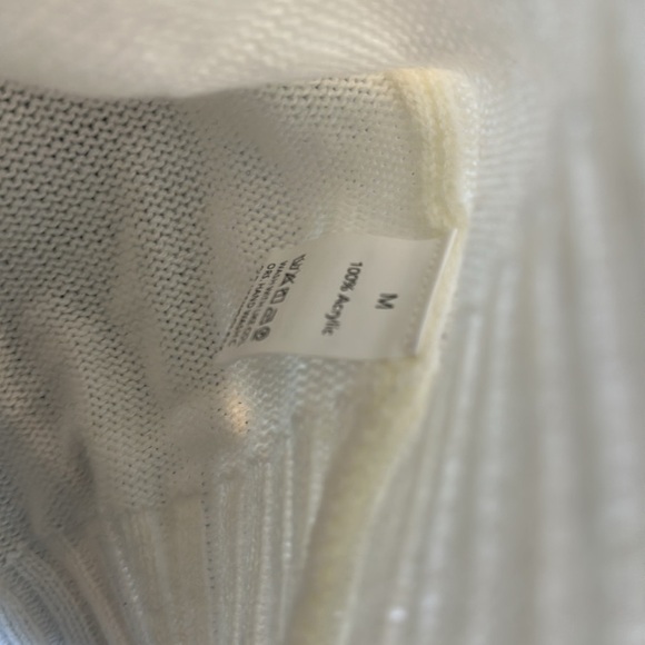 Unbranded off white/red heart long sleeve crew neck sweater size M NWOT - Picture 2 of 3